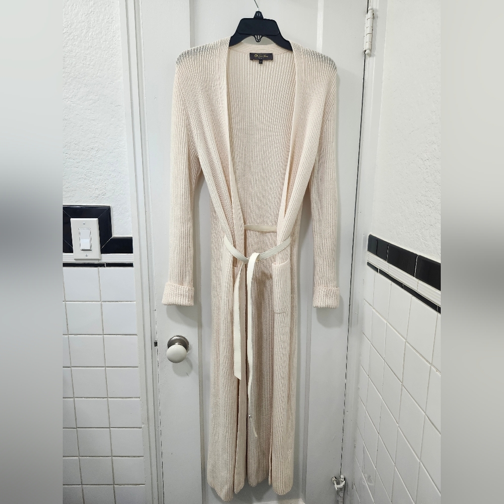 Loro Piana Cream Cashmere Knit Sweater With Lambskin Belt